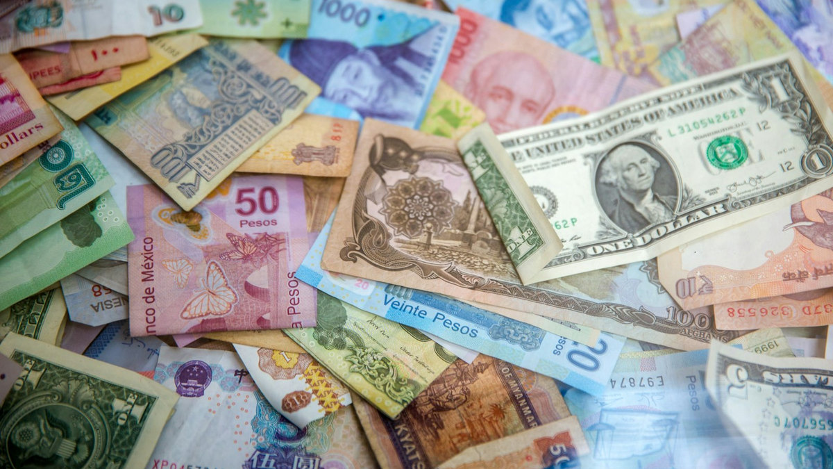 Billets en euros, modèle économique affiché Billets en euros, modèle économique affiché